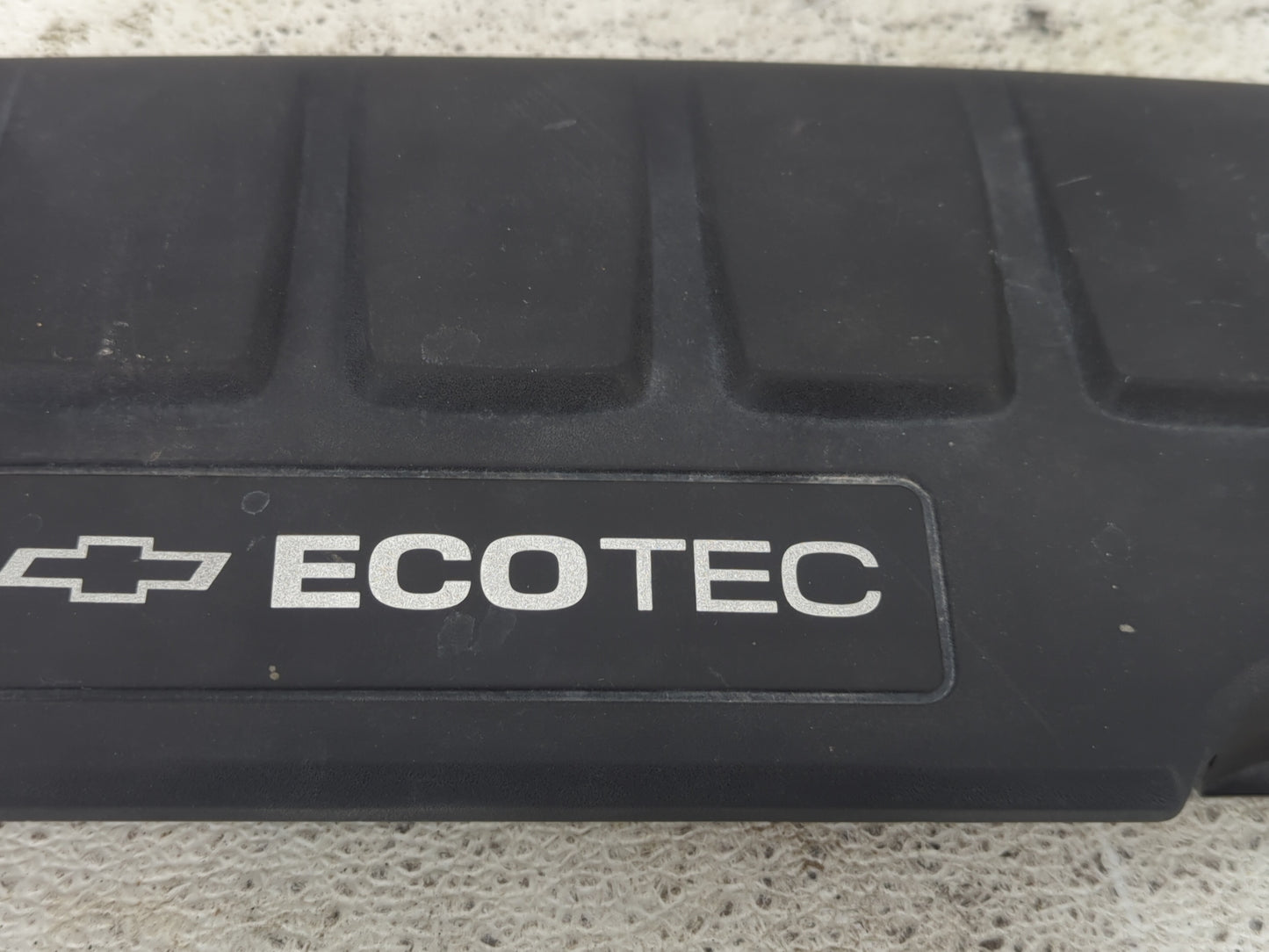 2018 Chevrolet Sonic Engine Cover 1432220 - Oemusedautoparts1.com