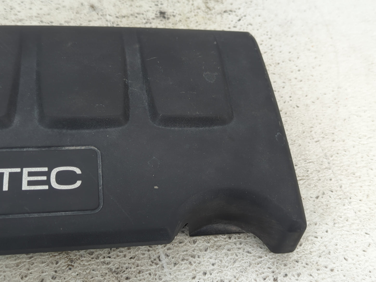 2018 Chevrolet Sonic Engine Cover 1432220 - Oemusedautoparts1.com