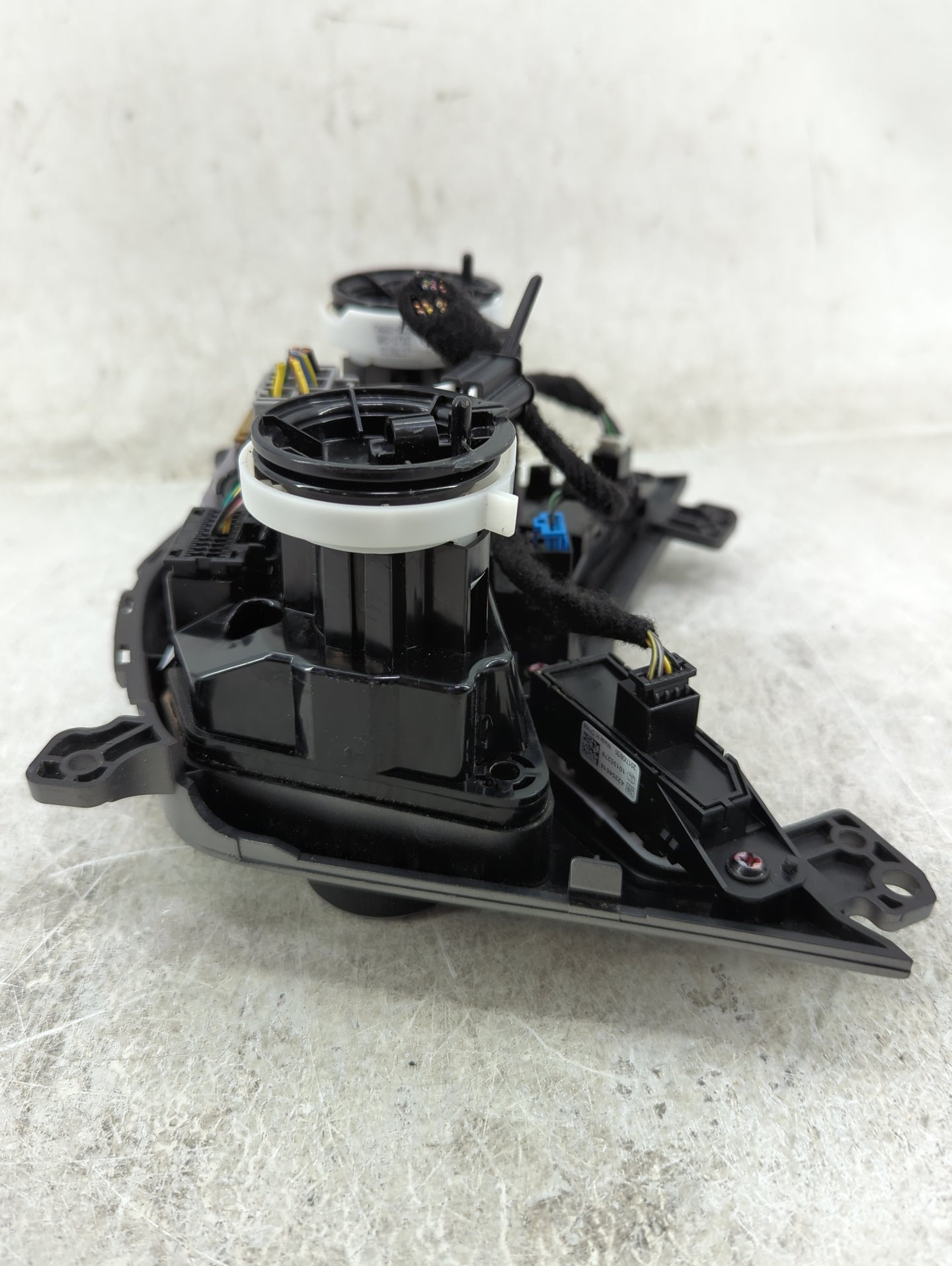 2018 Chevrolet Sonic Climate Control Module Temperature AC/Heater Replacement P/N:42354614 10135279 Fits OEM Used Auto Parts