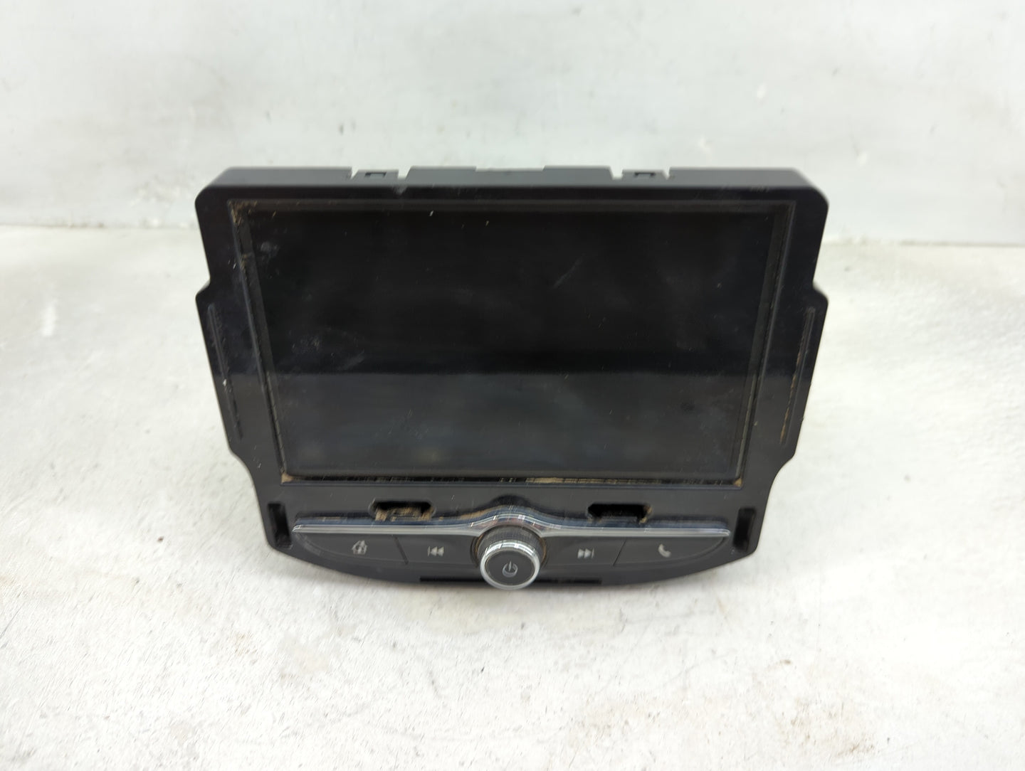 2018 Chevrolet Sonic Information Display Screen - Oemusedautoparts1.com