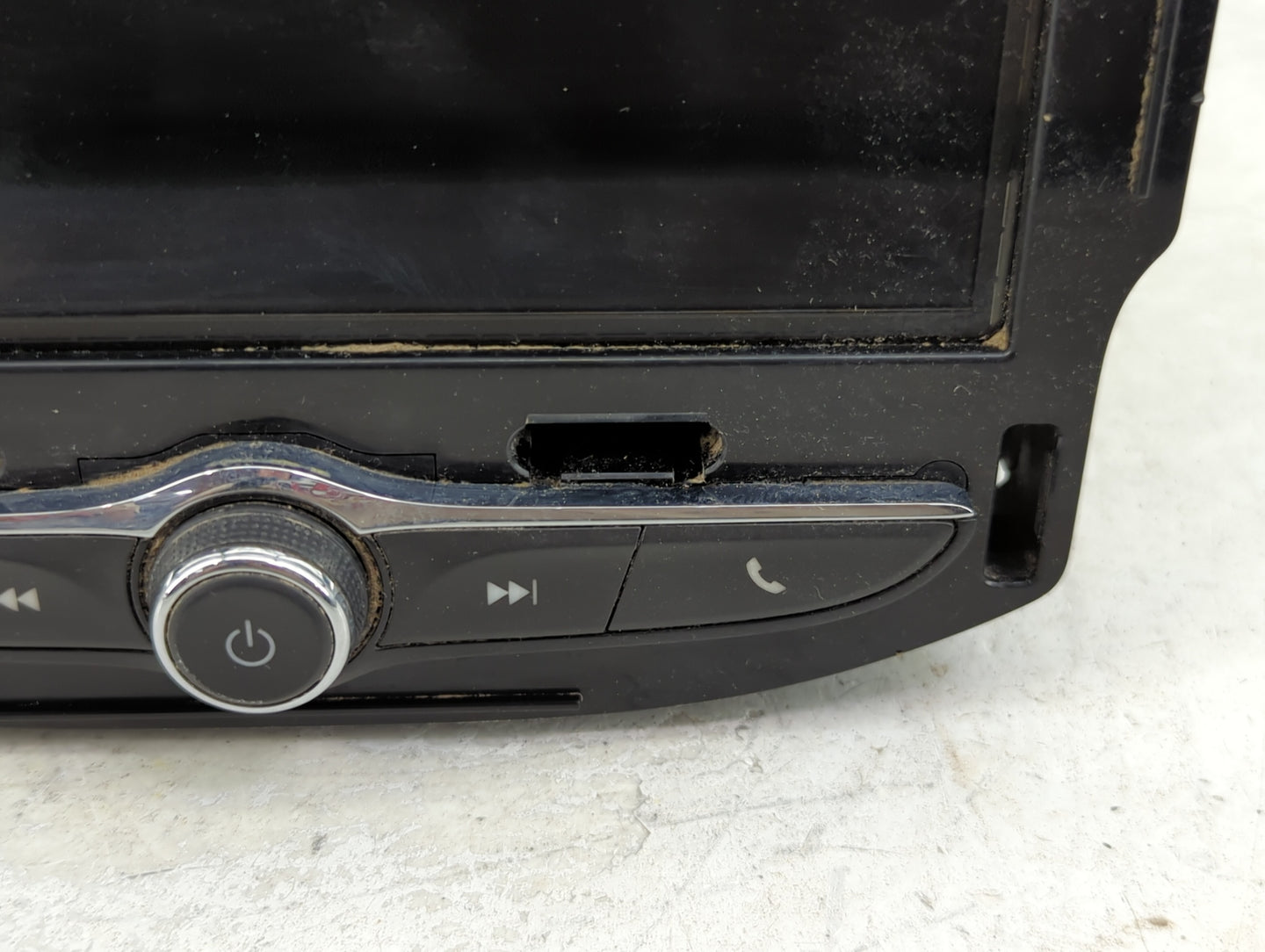 2018 Chevrolet Sonic Information Display Screen - Oemusedautoparts1.com