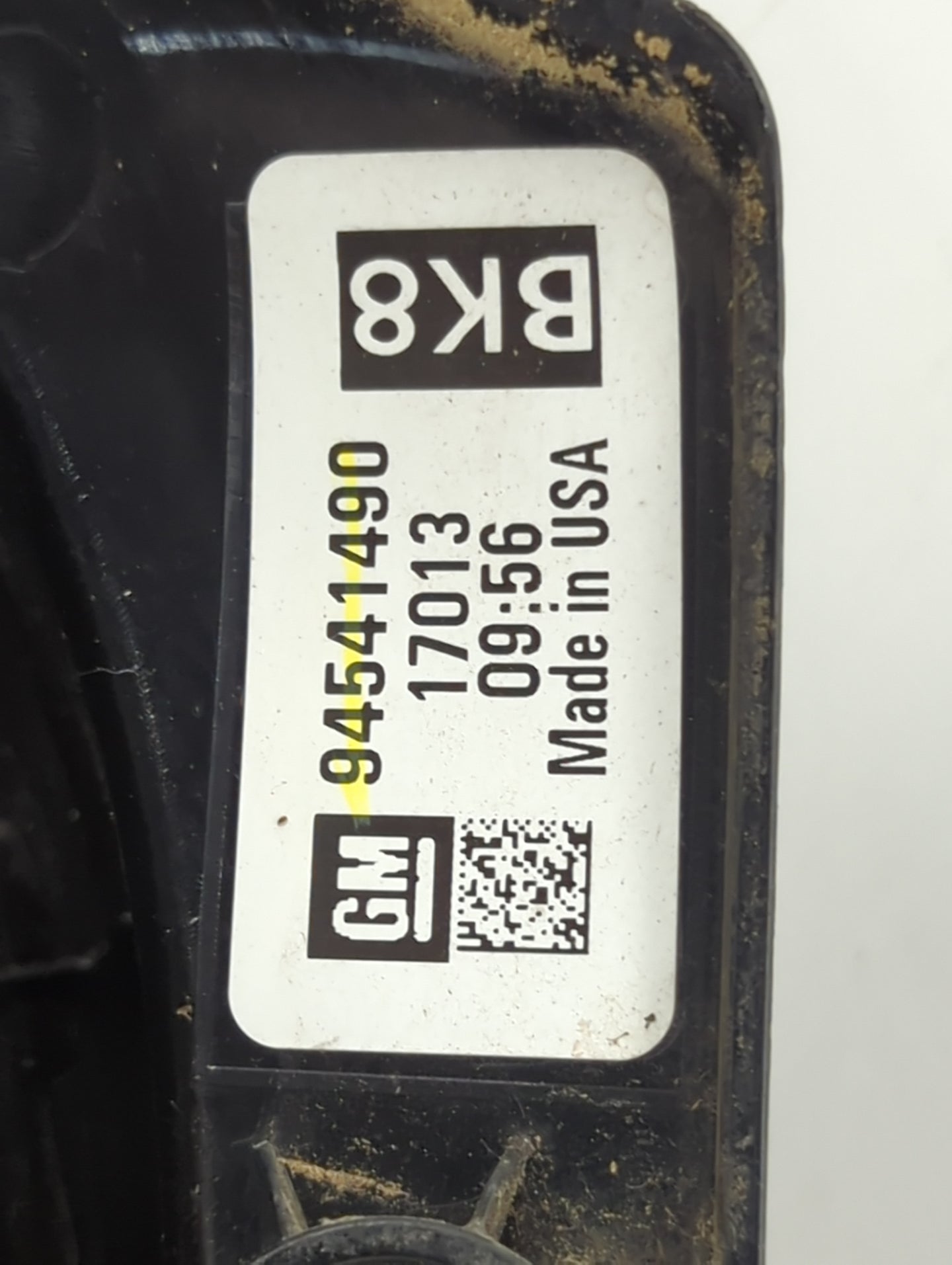 2017-2019 Chevrolet Sonic Tail Light Assembly Passenger Right OEM P/N:94541490 Fits Fits 2017 2018 2019 OEM Used Auto Parts 