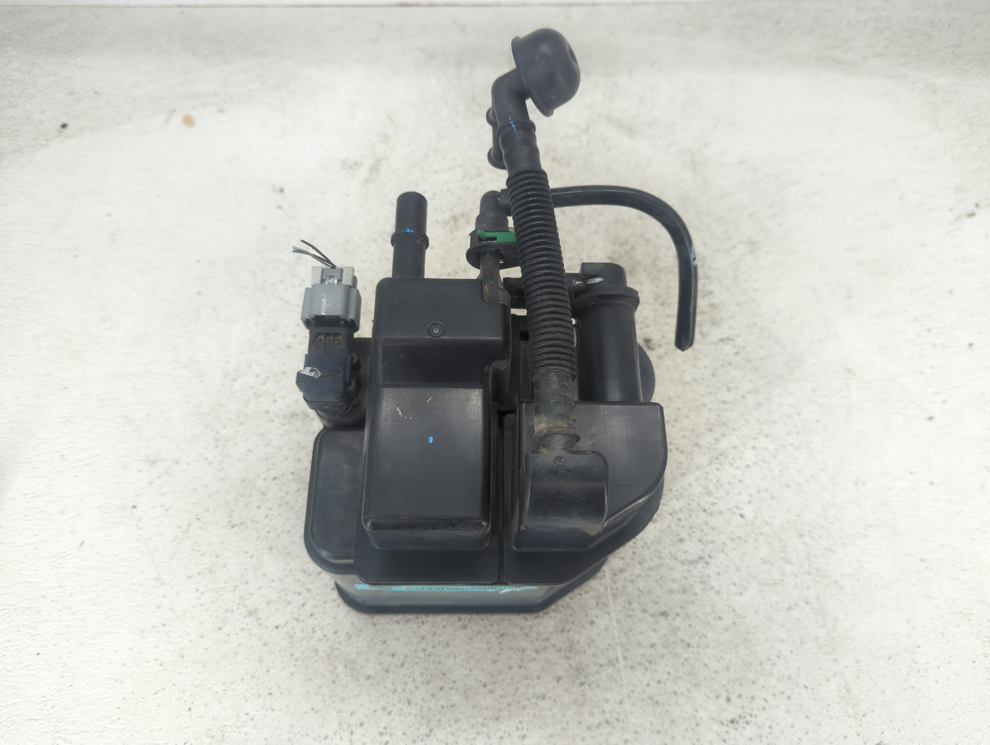 2018 Chevrolet Sonic Fuel Vapor Charcoal Canister - Oemusedautoparts1.com