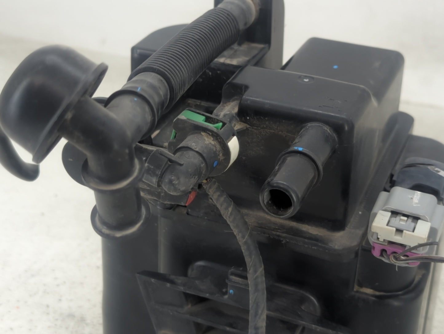 2018 Chevrolet Sonic Fuel Vapor Charcoal Canister - Oemusedautoparts1.com