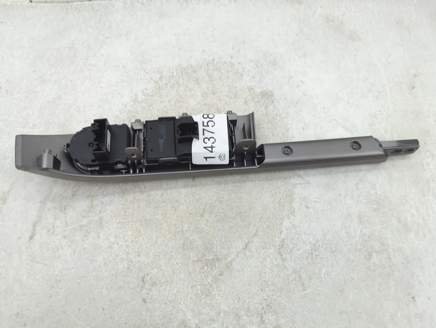 2017-2019 Chevrolet Sonic Master Power Window Switch Replacement Driver Side Left P/N:22915124 Fits OEM Used Auto Parts - Oe