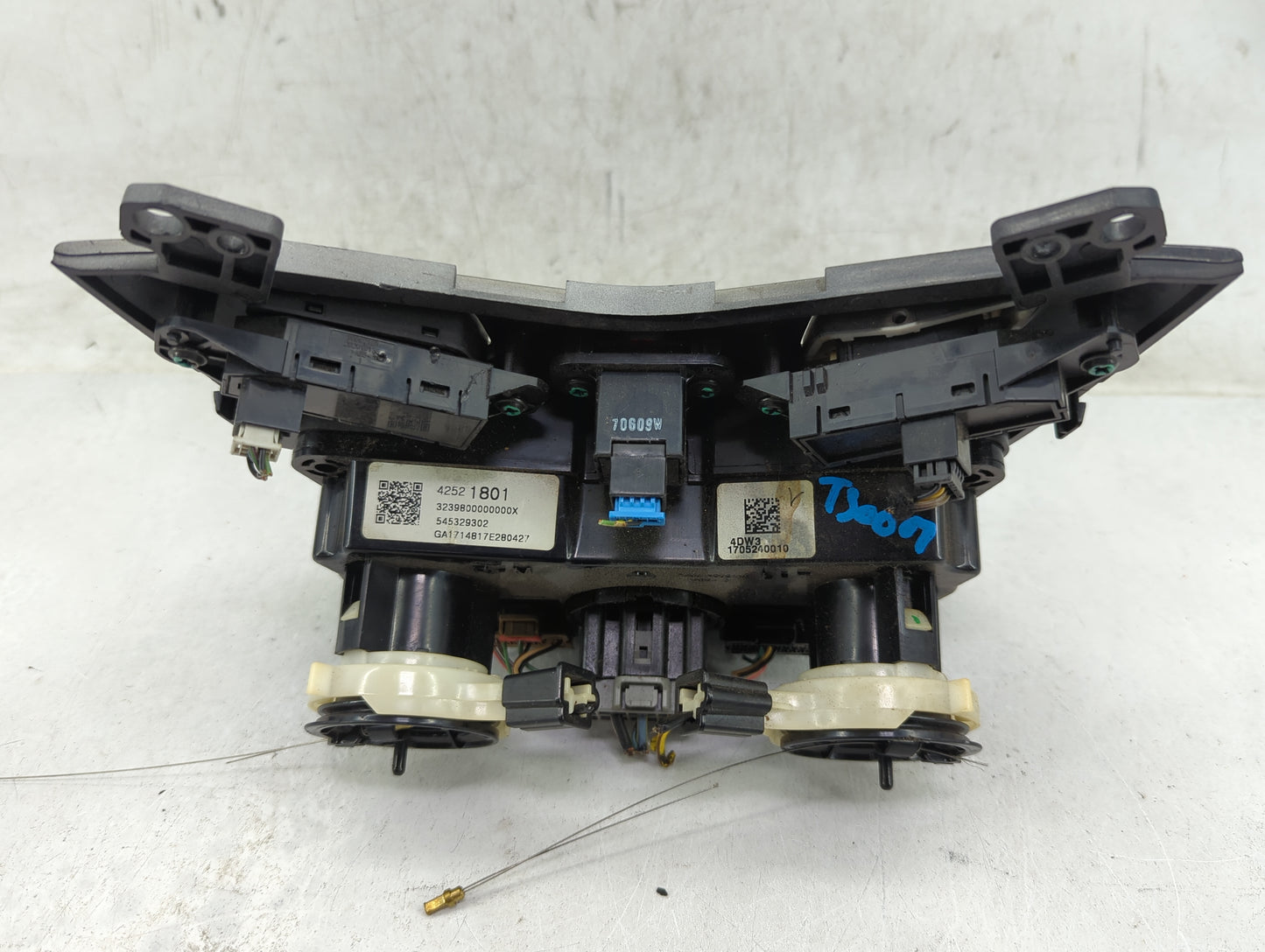 2017-2019 Chevrolet Sonic Climate Control Module Temperature AC/Heater Replacement P/N:42521801 3239800000000X Fits OEM Used