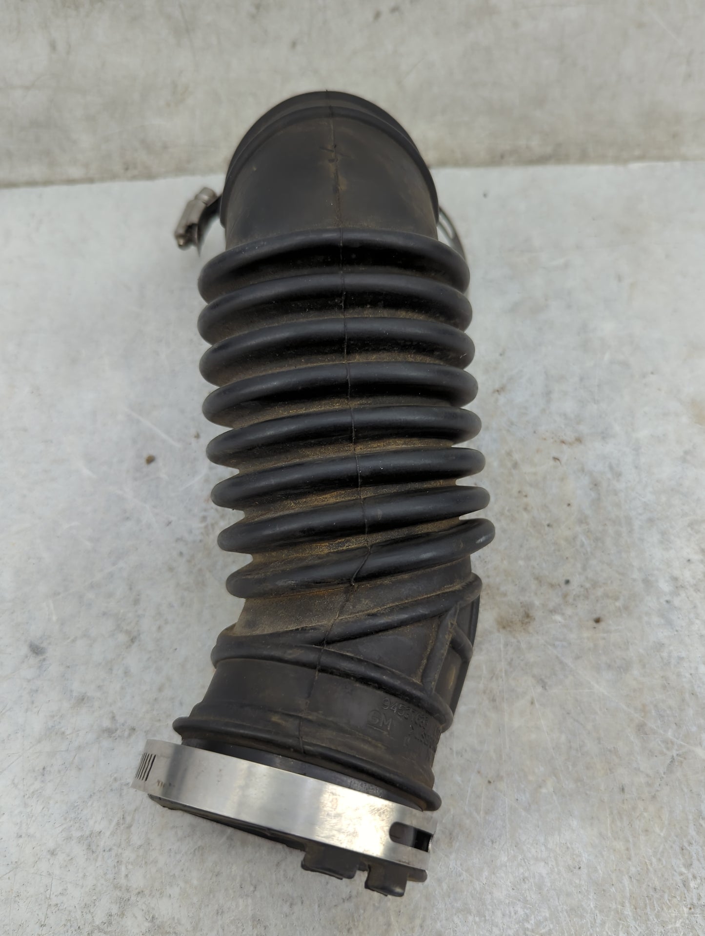 2018 Chevrolet Sonic Air Cleaner Intake Duct Hose Tube 1466542 - Oemusedautoparts1.com