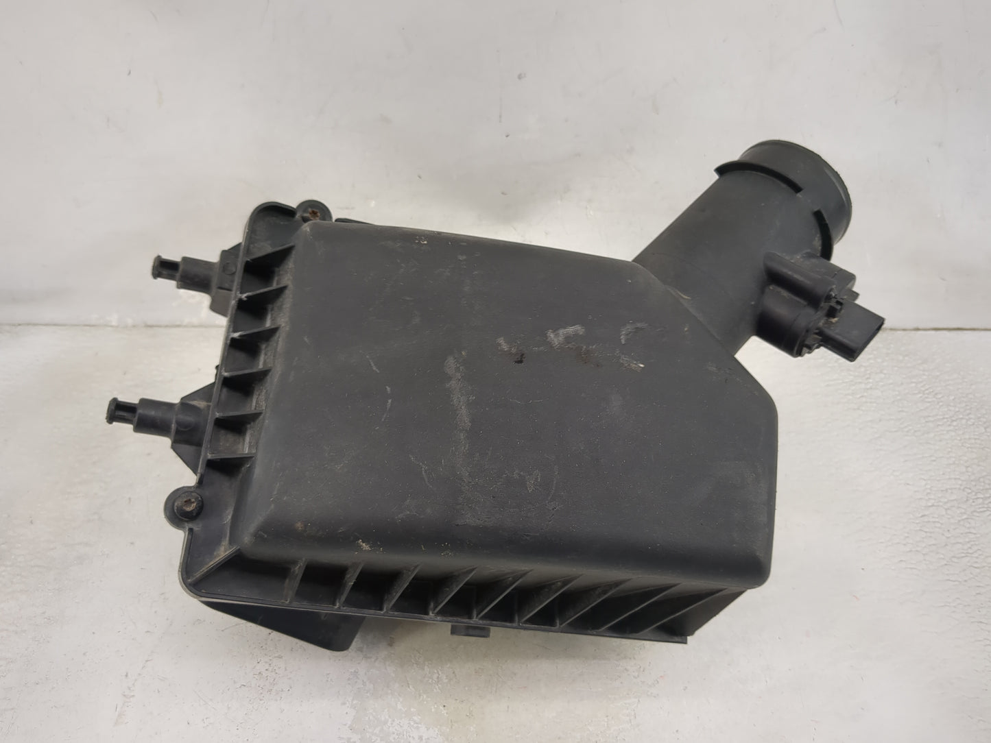 2012-2018 Chevrolet Sonic Air Cleaner Intake-duct Hose Tube 1466702 - Oemusedautoparts1.com