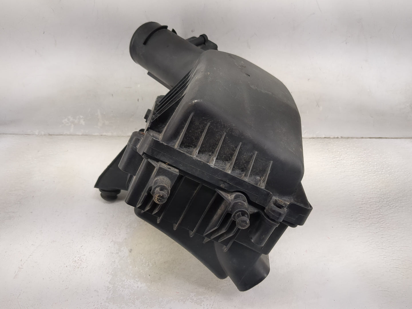 2012-2018 Chevrolet Sonic Air Cleaner Intake-duct Hose Tube 1466702 - Oemusedautoparts1.com