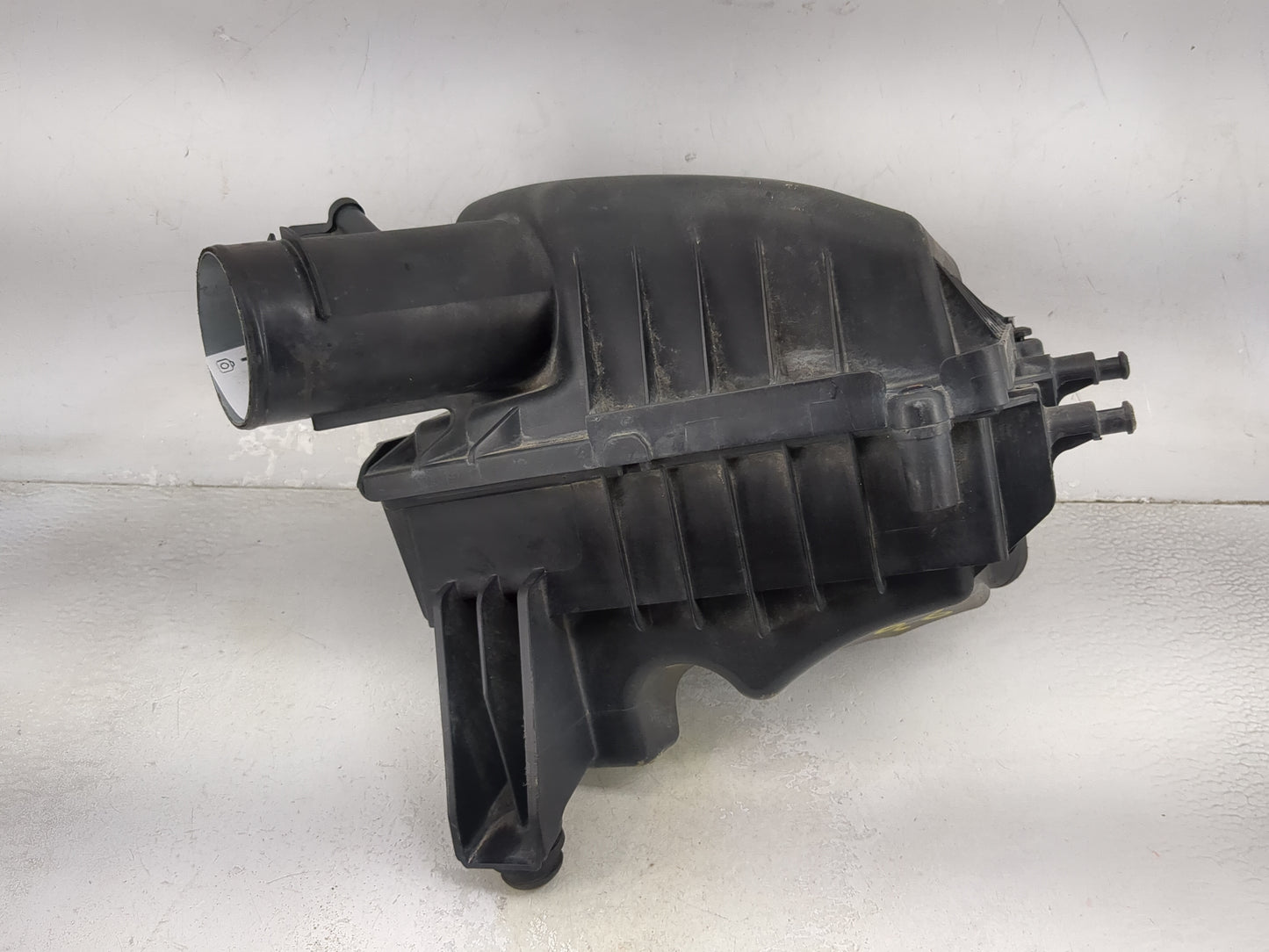 2012-2018 Chevrolet Sonic Air Cleaner Intake-duct Hose Tube 1466702 - Oemusedautoparts1.com