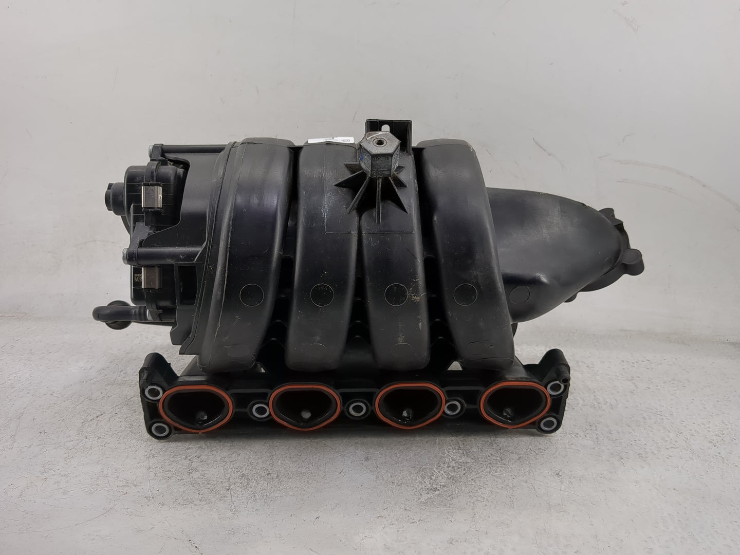 2012-2018 Chevrolet Sonic Air Intake Manifold P/N:55570283 10 388 14 S05 Fits Fits 2011 2012 2013 2014 2015 2016 2017 2018 O