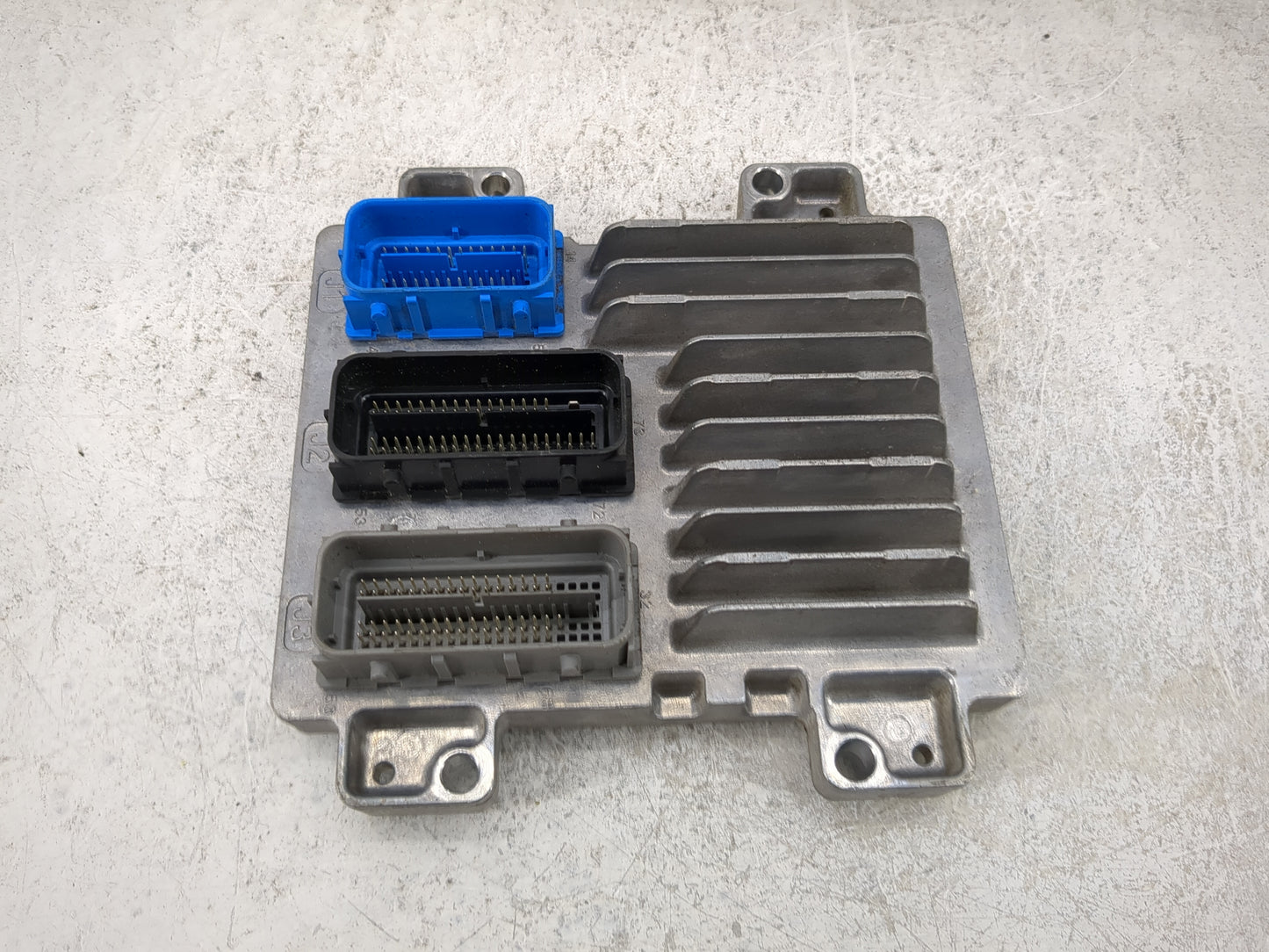 2017-2019 Chevrolet Sonic PCM Engine Control Computer ECU ECM PCU OEM P/N:12685936 12668986 Fits Fits 2017 2018 2019 2020 20