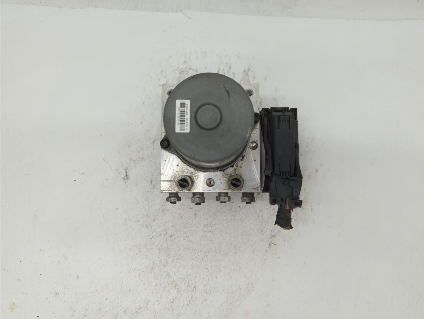 2017-2018 Chevrolet Sonic ABS Pump Control Module Replacement P/N:42573471 42520672 Fits Fits 2017 2018 OEM Used Auto Parts 