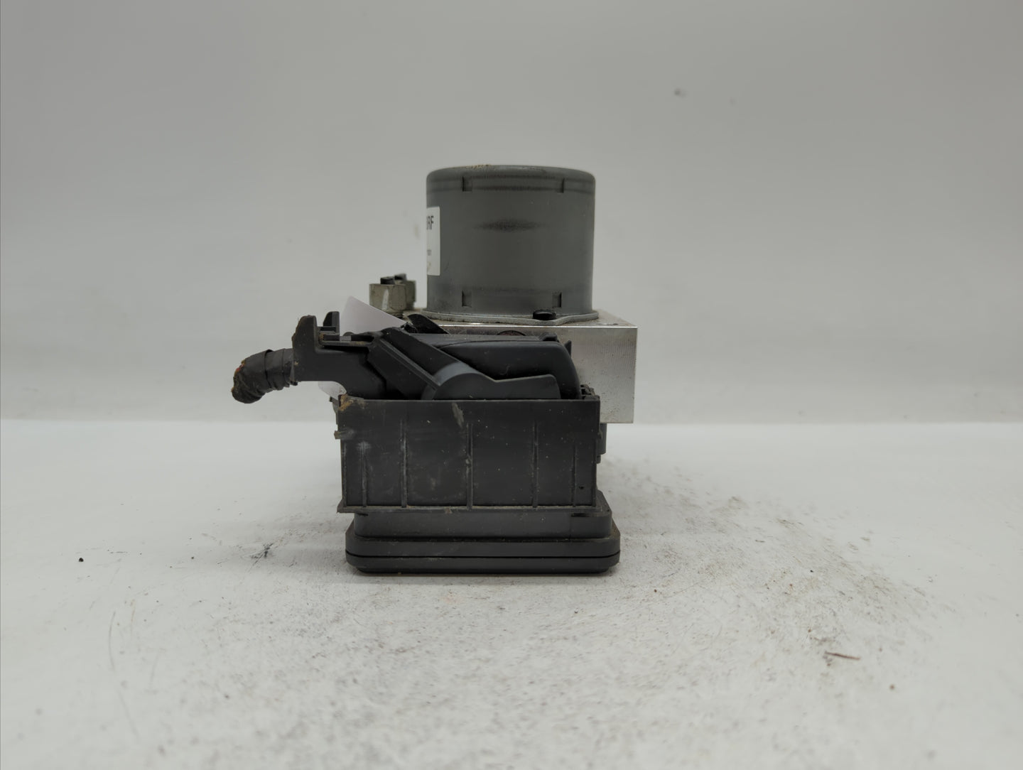 2017-2018 Chevrolet Sonic ABS Pump Control Module Replacement P/N:42573471 42520672 Fits Fits 2017 2018 OEM Used Auto Parts 