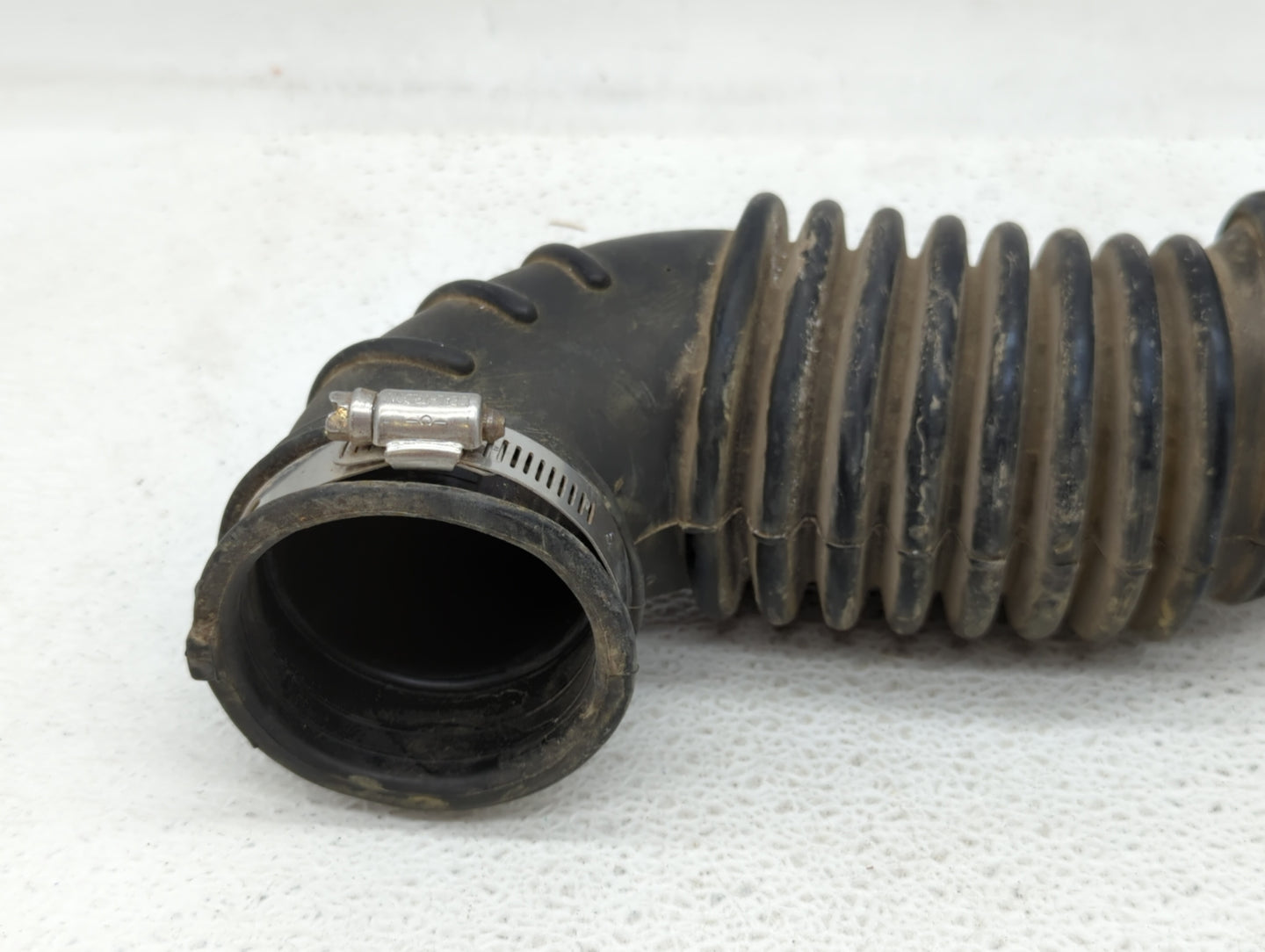 2018 Chevrolet Sonic Air Cleaner Intake Duct Hose Tube - Oemusedautoparts1.com