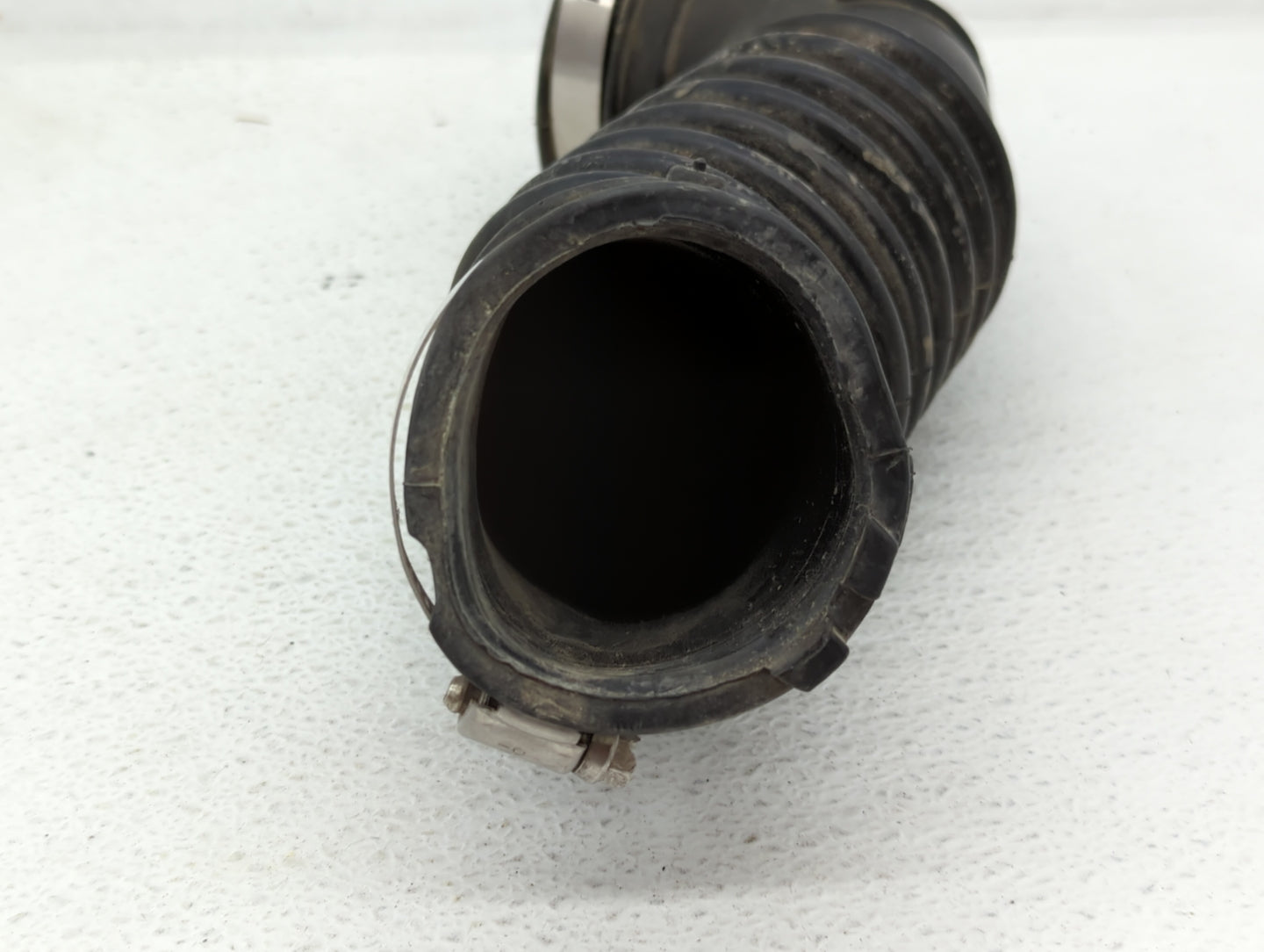 2018 Chevrolet Sonic Air Cleaner Intake Duct Hose Tube - Oemusedautoparts1.com