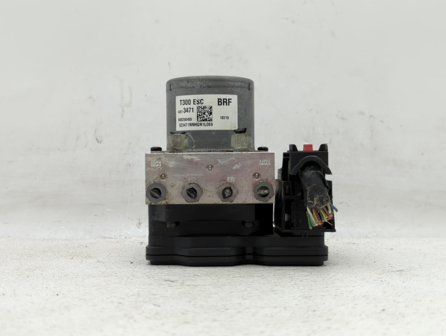 2017-2018 Chevrolet Sonic ABS Pump Control Module Replacement P/N:42573471 Fits Fits 2017 2018 OEM Used Auto Parts - Oemused