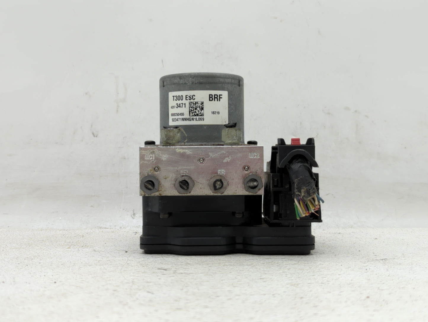 2017-2018 Chevrolet Sonic ABS Pump Control Module Replacement P/N:42573471 Fits Fits 2017 2018 OEM Used Auto Parts - Oemused