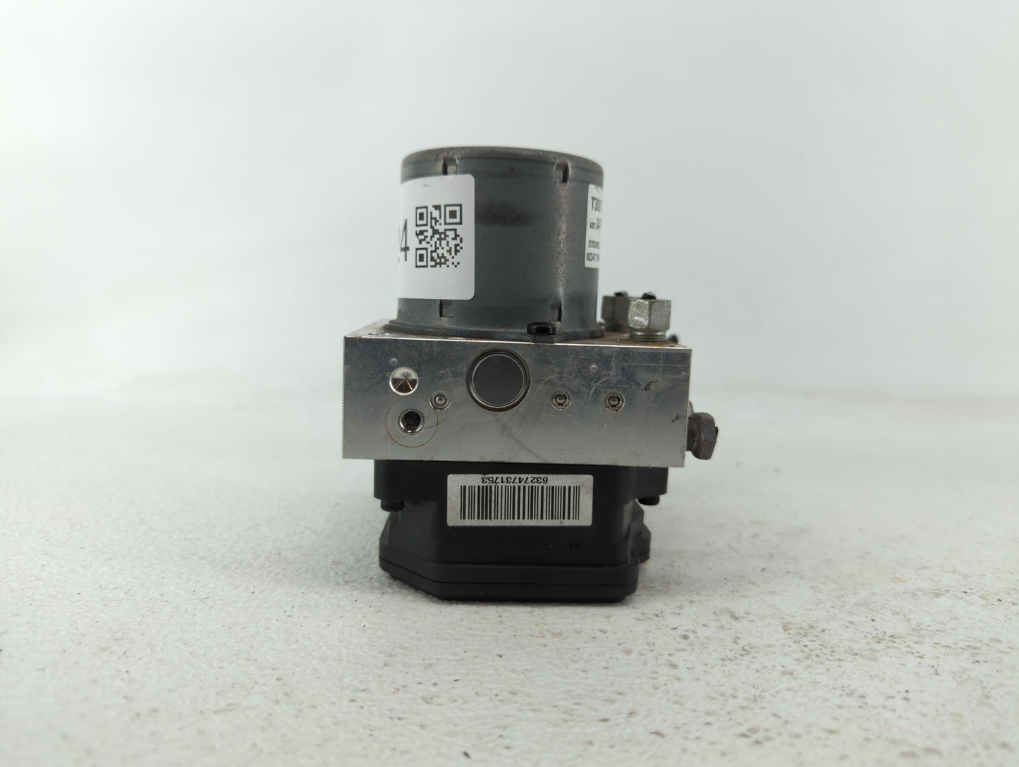 2017-2019 Chevrolet Sonic ABS Pump Control Module Replacement P/N:42573471 Fits Fits 2017 2018 2019 OEM Used Auto Parts - Oe
