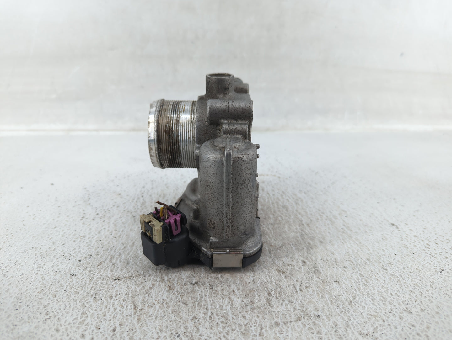 2012-2019 Chevrolet Sonic Throttle Body P/N:55565489 Fits Fits 2011 2012 2013 2014 2015 2016 2017 2018 2019 2020 2021 OEM Us