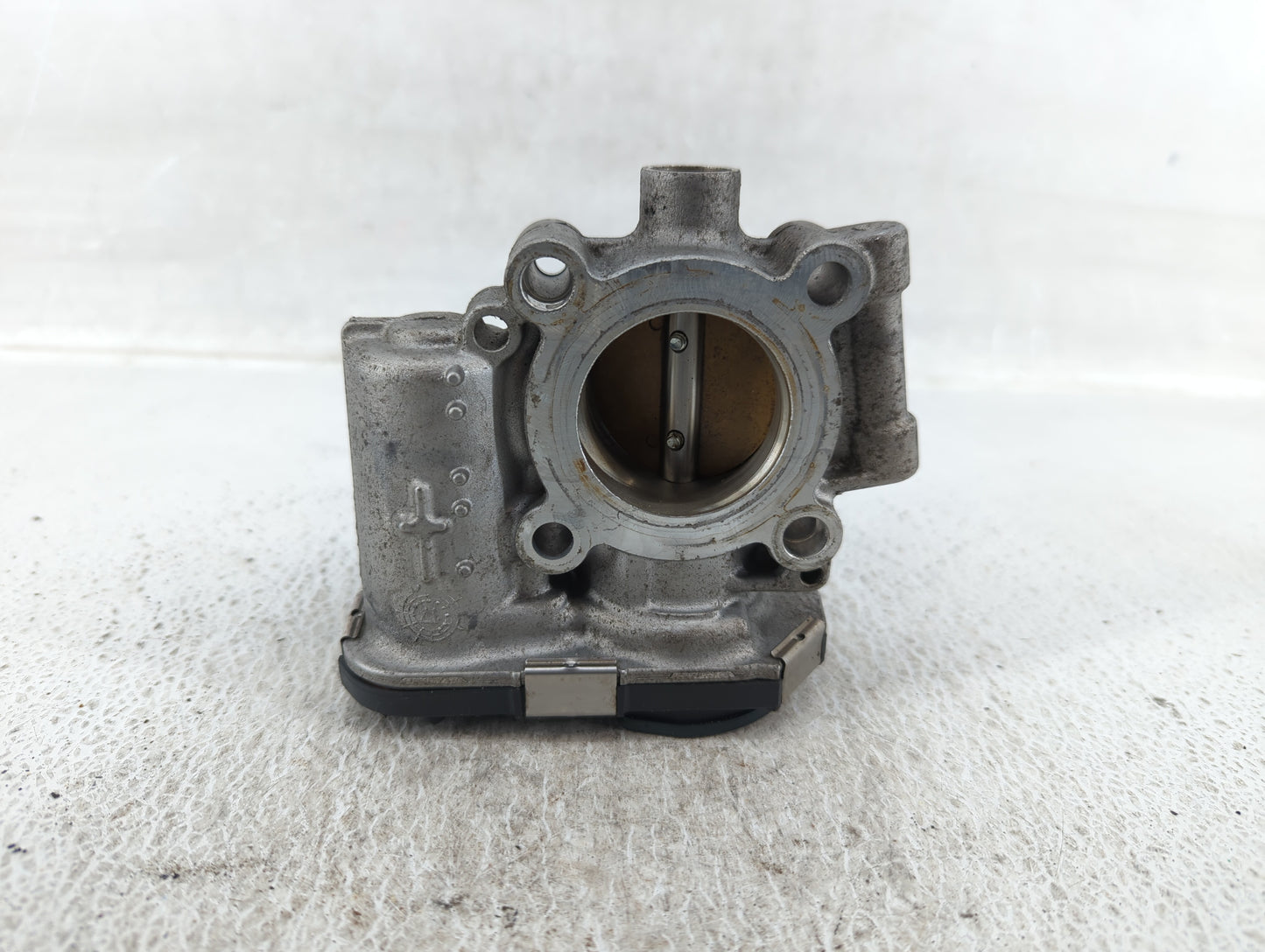 2012-2019 Chevrolet Sonic Throttle Body P/N:55565489 Fits Fits 2011 2012 2013 2014 2015 2016 2017 2018 2019 2020 2021 OEM Us