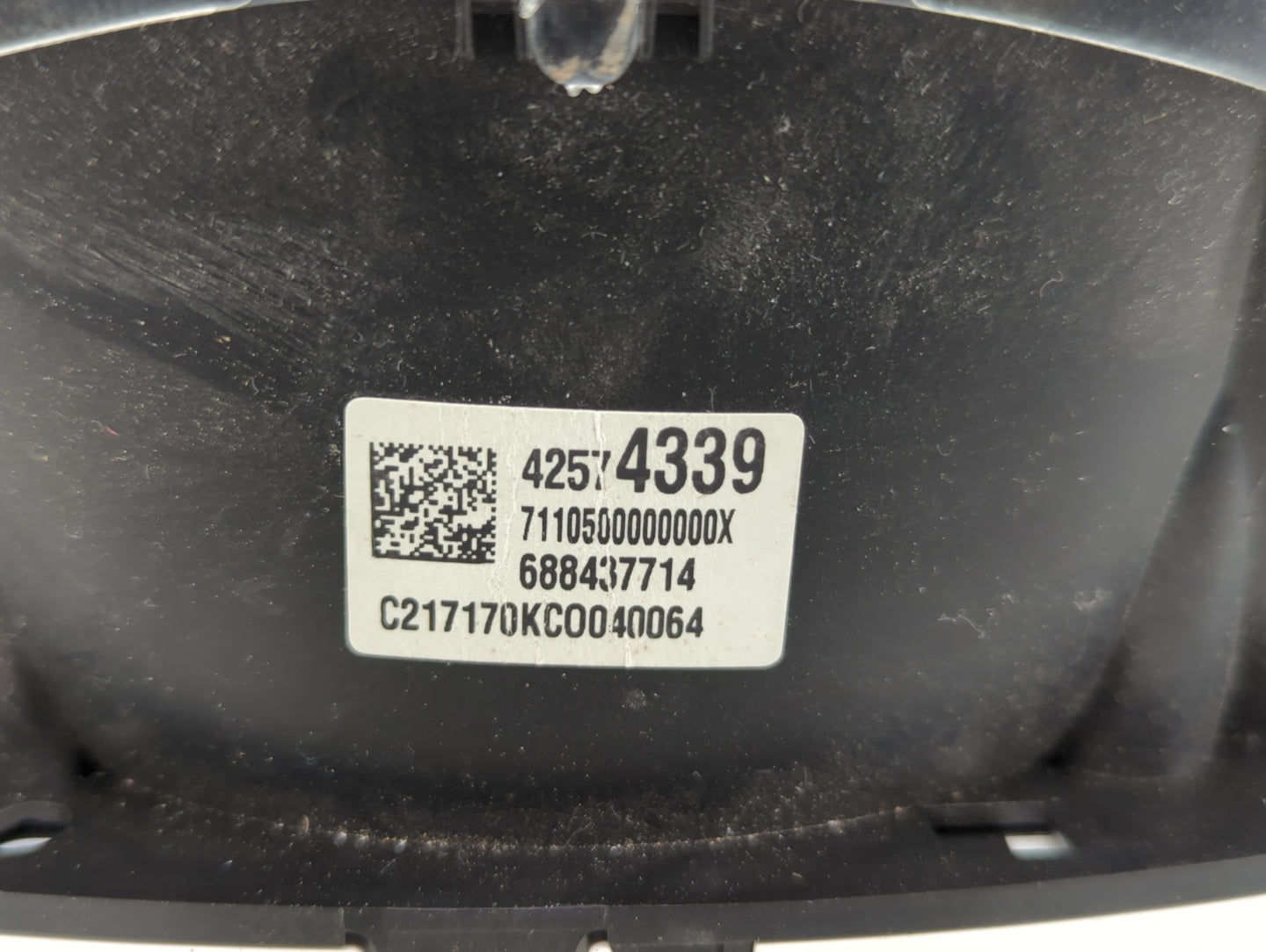 2017-2019 Chevrolet Sonic Instrument Cluster Speedometer Gauges P/N:42693977 42574339, 42527220, 42650672 Fits Fits 2017 201