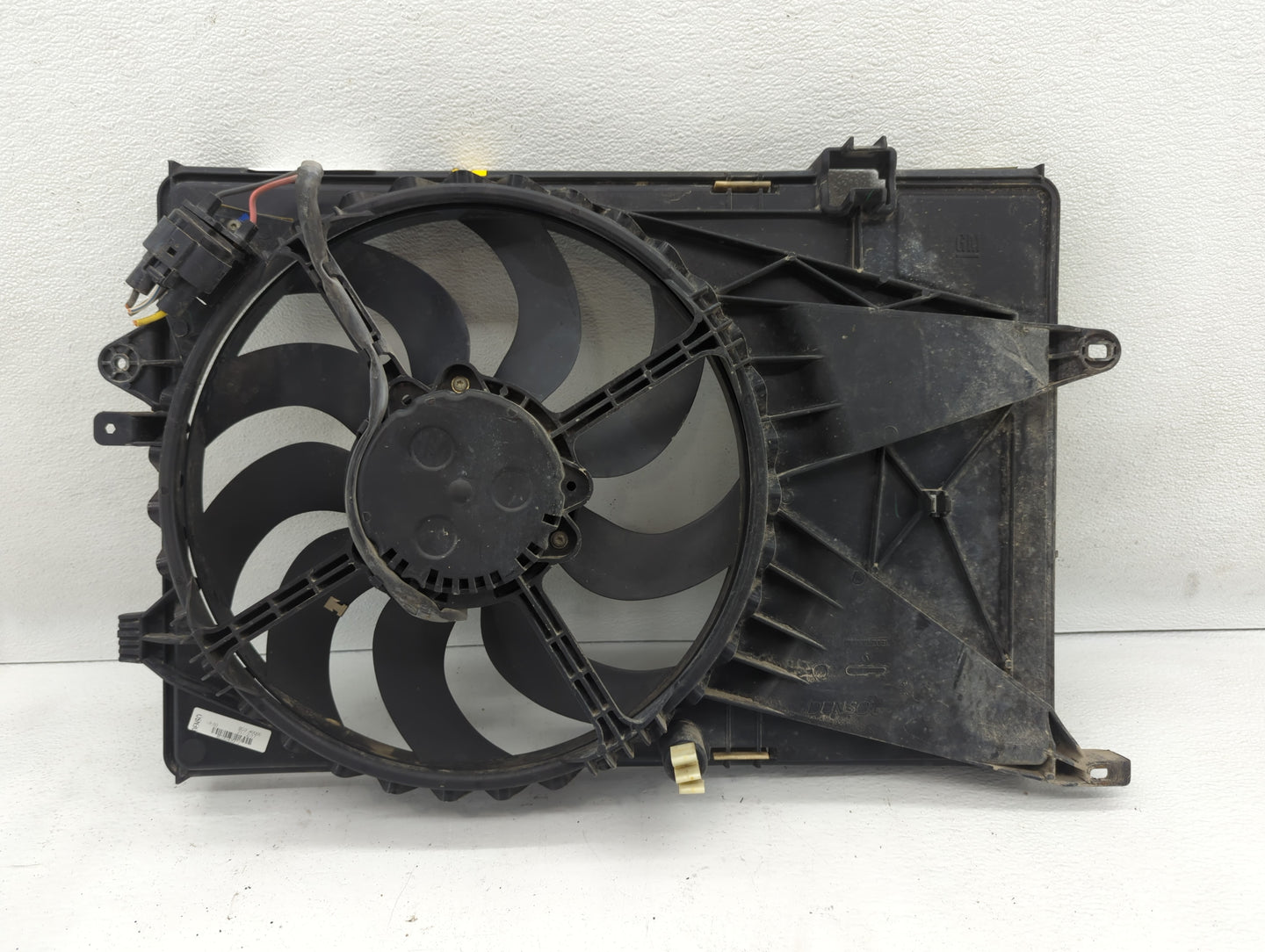 2014-2019 Chevrolet Sonic Left Radiator Fan Motor Assembly - Oemusedautoparts1.com