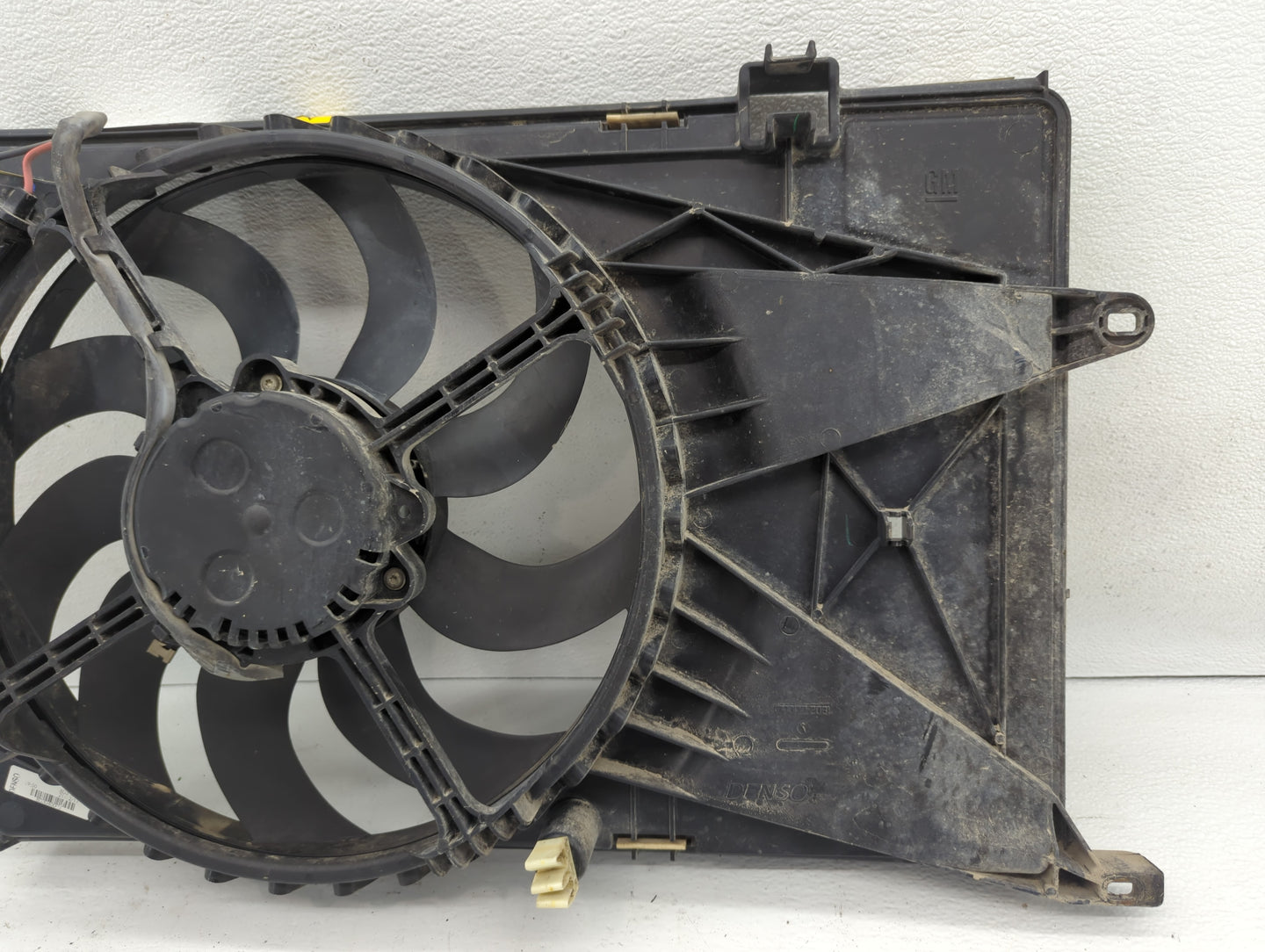 2014-2019 Chevrolet Sonic Left Radiator Fan Motor Assembly - Oemusedautoparts1.com