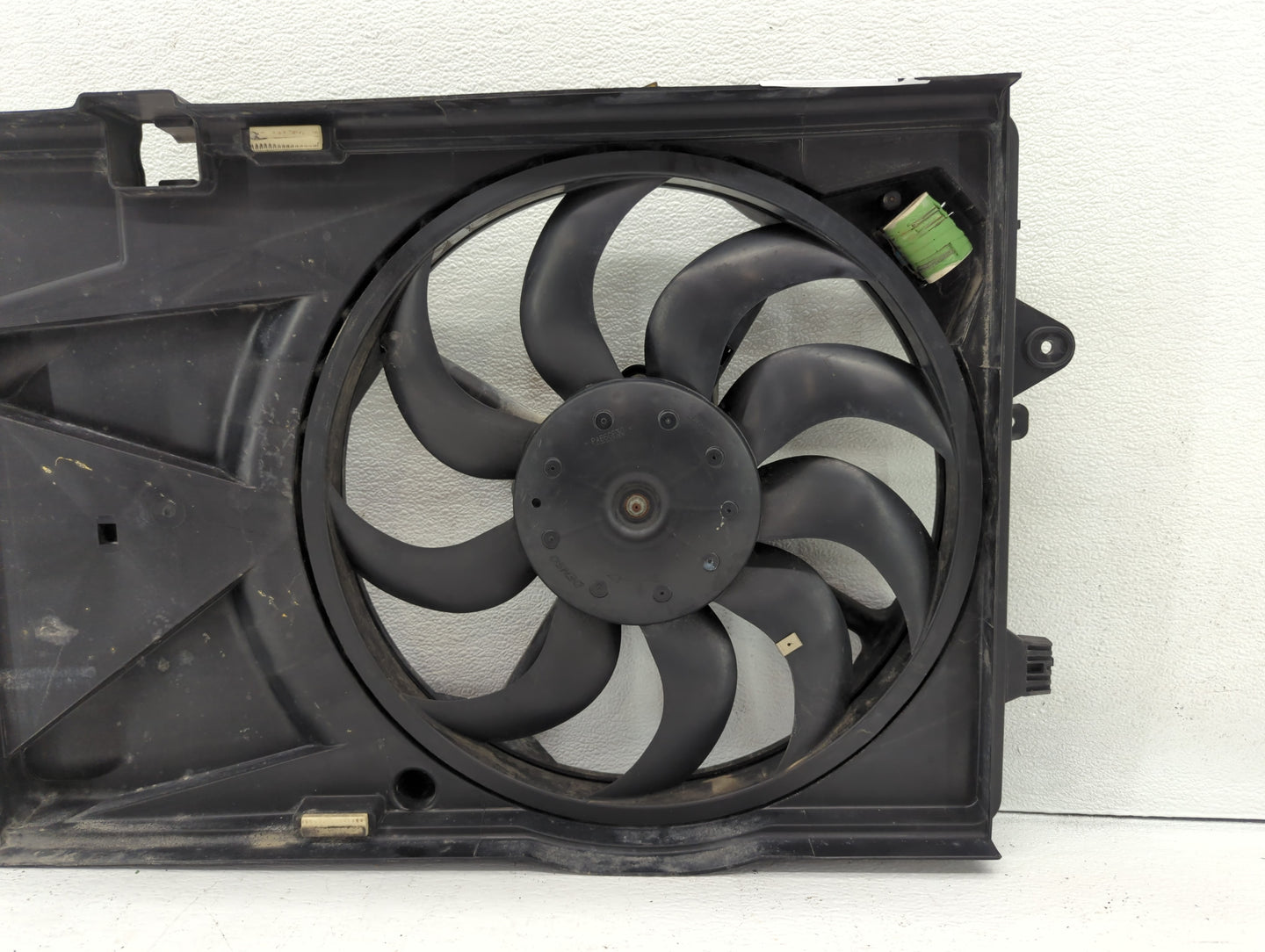 2014-2019 Chevrolet Sonic Left Radiator Fan Motor Assembly - Oemusedautoparts1.com