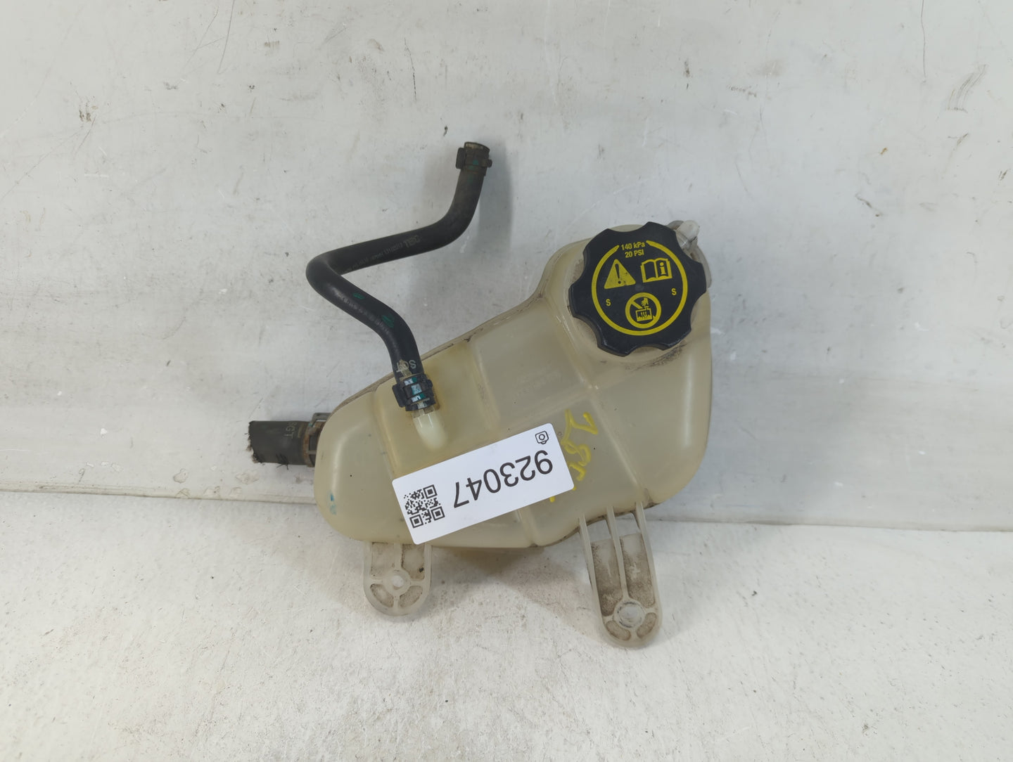 2012-2019 Chevrolet Sonic Radiator Coolant Overflow Expansion Tank Bottle 923047 - Oemusedautoparts1.com