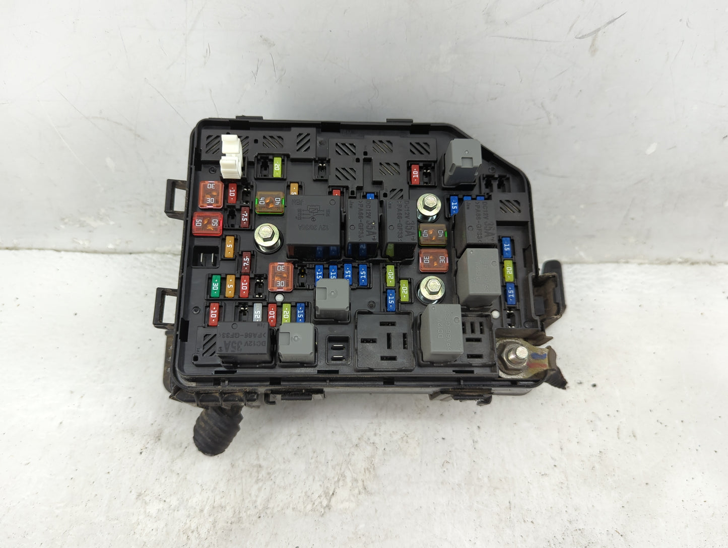 2017-2019 Chevrolet Spark Fusebox Fuse Box Panel Relay Module P/N:42559546 Fits Fits 2017 2018 2019 OEM Used Auto Parts - Oe
