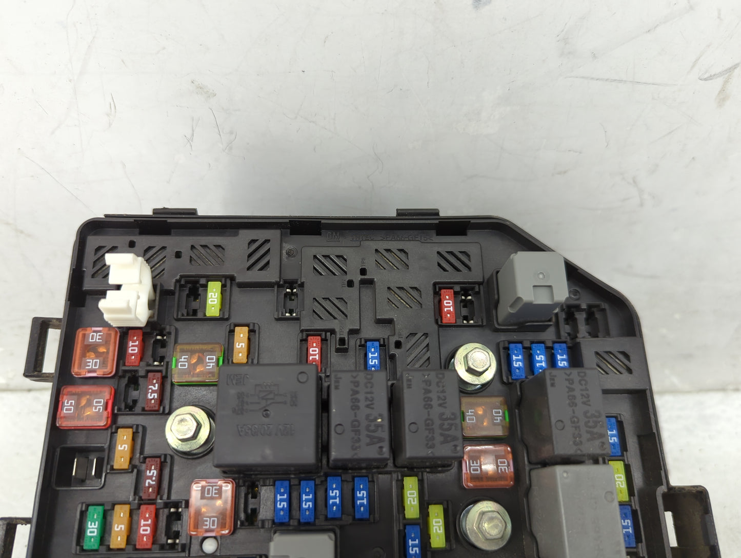 2017-2019 Chevrolet Spark Fusebox Fuse Box Panel Relay Module P/N:42559546 Fits Fits 2017 2018 2019 OEM Used Auto Parts - Oe