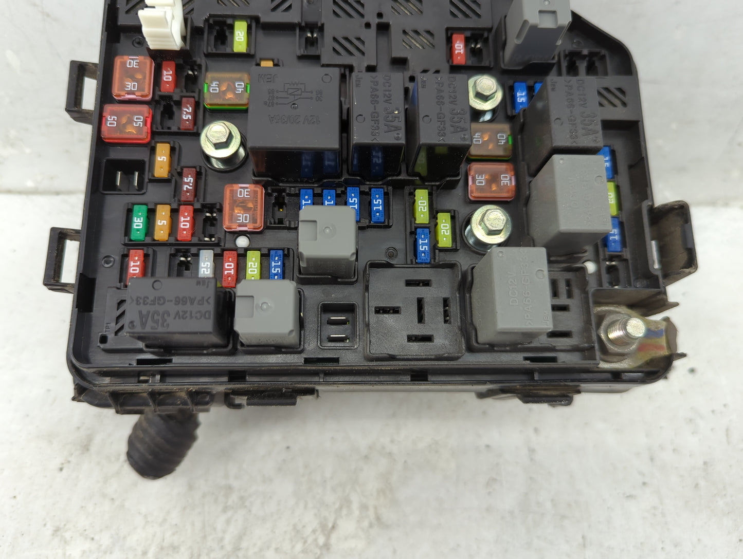 2017-2019 Chevrolet Spark Fusebox Fuse Box Panel Relay Module P/N:42559546 Fits Fits 2017 2018 2019 OEM Used Auto Parts - Oe