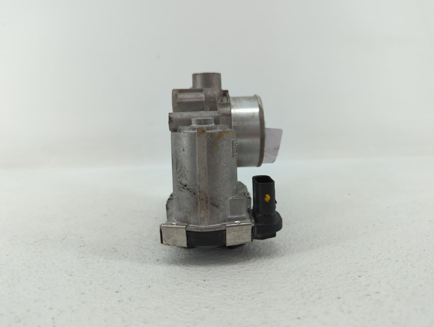 2016-2018 Chevrolet Spark Throttle Body P/N:12673014 Fits Fits 2016 2017 2018 OEM Used Auto Parts - Oemusedautoparts1.com