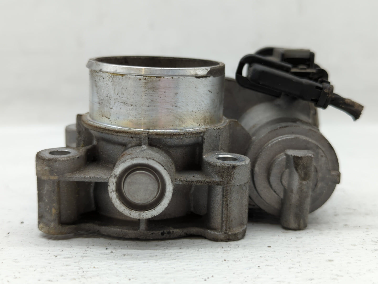 2016-2022 Chevrolet Spark Throttle Body P/N:12673014 31293736 Fits Fits 2016 2017 2018 2019 2020 2021 2022 OEM Used Auto Par
