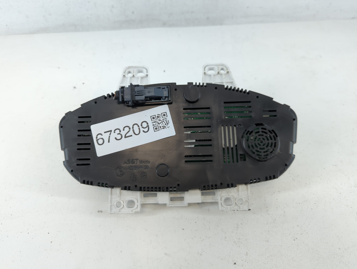 2016-2018 Chevrolet Spark Instrument Cluster Speedometer Gauges P/N:42592716 Fits Fits 2016 2017 2018 OEM Used Auto Parts - 