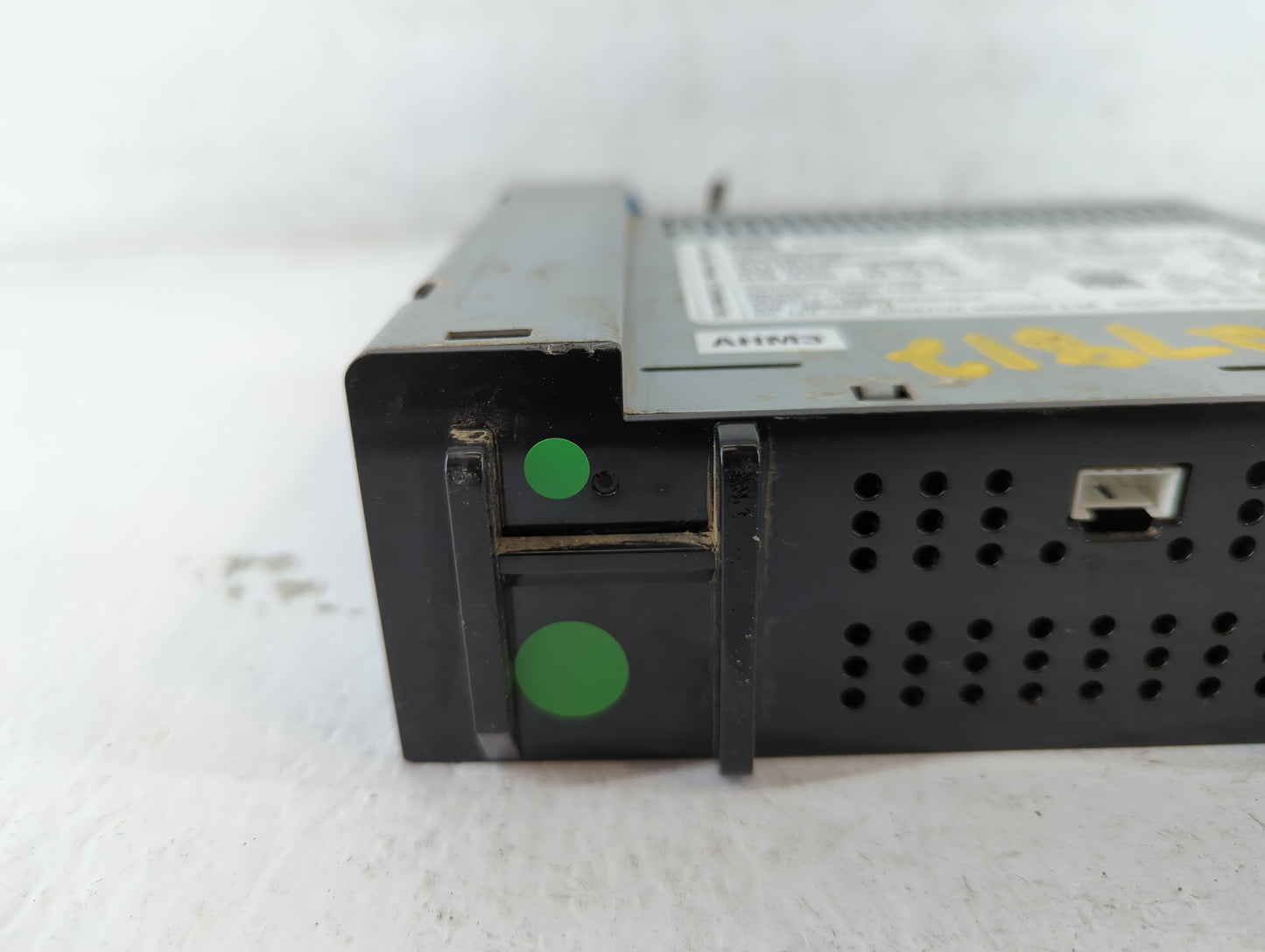2017-2018 Chevrolet Spark Radio AM FM Cd Player Receiver Replacement P/N:42554562 Fits Fits 2017 2018 2019 OEM Used Auto Par
