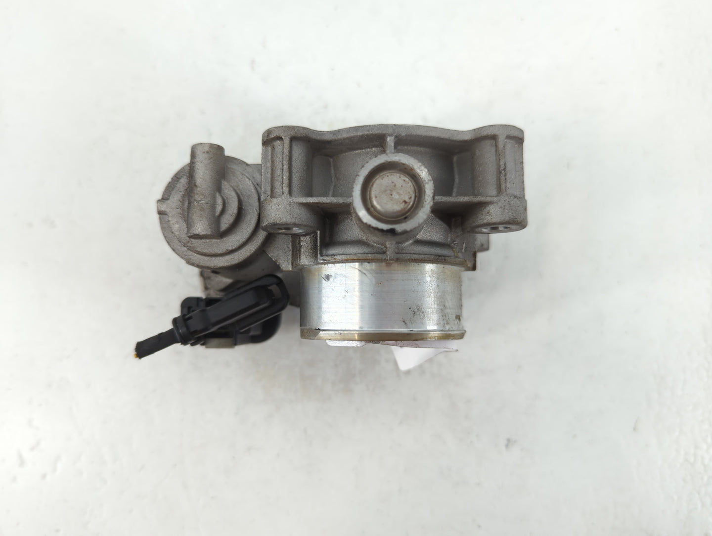2016-2022 Chevrolet Spark Throttle Body P/N:12673014 Fits Fits 2016 2017 2018 2019 2020 2021 2022 OEM Used Auto Parts - Oemu