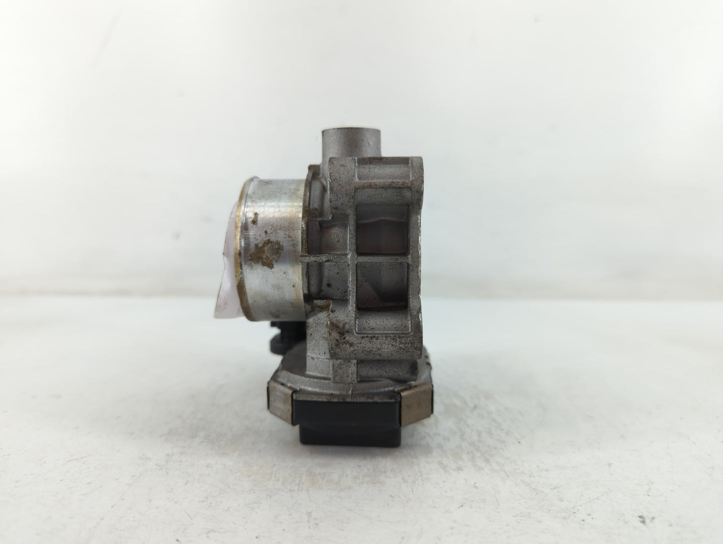 2016-2022 Chevrolet Spark Throttle Body P/N:12673014 Fits Fits 2016 2017 2018 2019 2020 2021 2022 OEM Used Auto Parts - Oemu