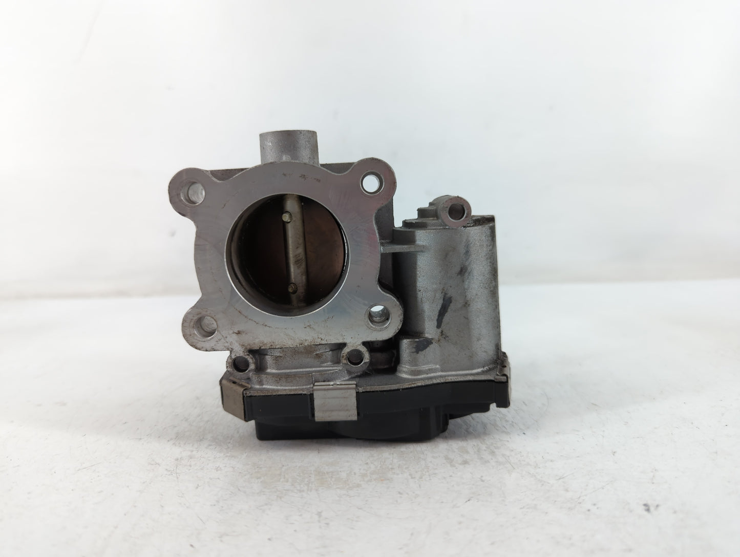 2016-2022 Chevrolet Spark Throttle Body P/N:12673014 Fits Fits 2016 2017 2018 2019 2020 2021 2022 OEM Used Auto Parts - Oemu