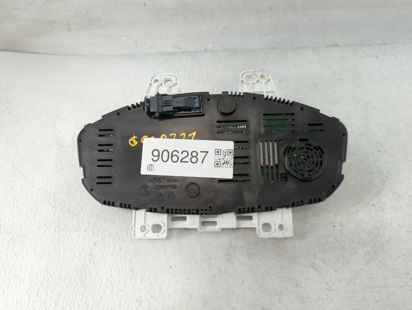 2016-2018 Chevrolet Spark Instrument Cluster Speedometer Gauges P/N:42574662 Fits Fits 2016 2017 2018 OEM Used Auto Parts - 