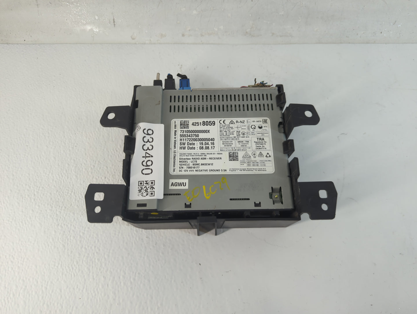 2017-2018 Chevrolet Spark Radio AM FM Cd Player Receiver Replacement P/N:42518059 Fits Fits 2017 2018 2019 OEM Used Auto Par