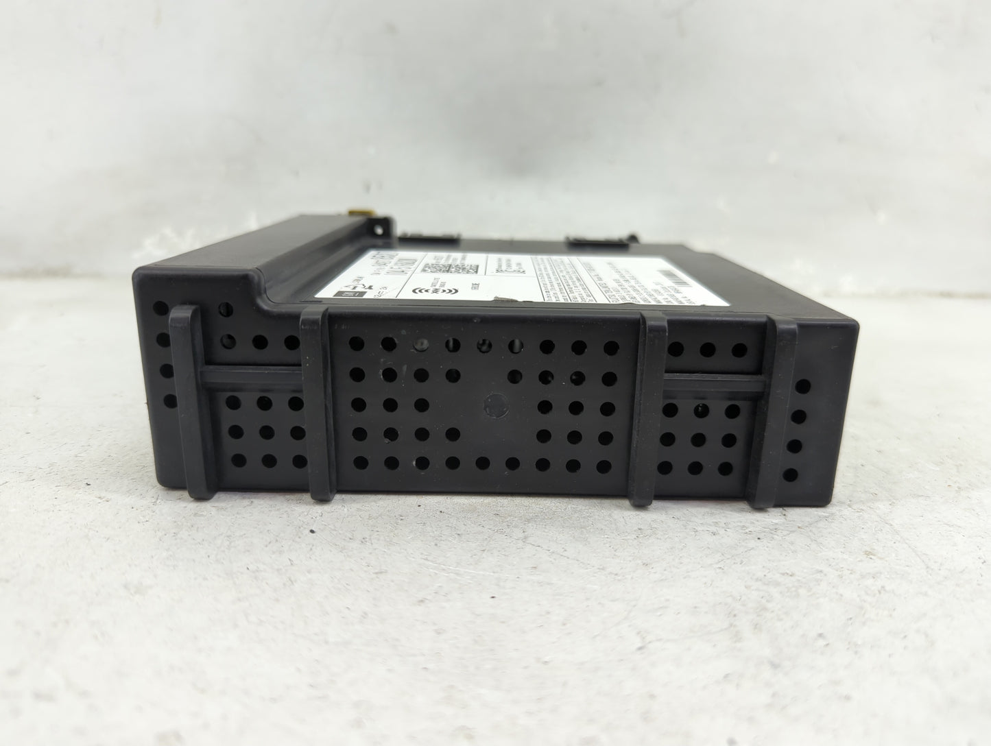 2016-2018 Chevrolet Suburban Radio AM FM Cd Player Receiver Replacement P/N:84278527 Fits Fits 2016 2017 2018 2019 2020 OEM 