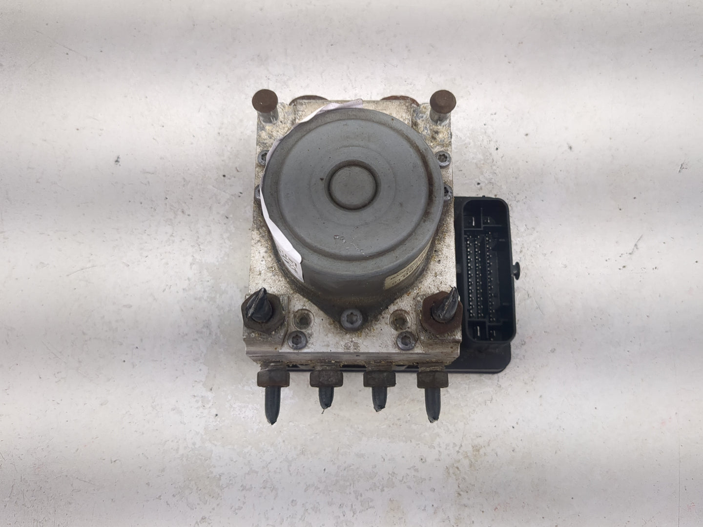 2018 Chevrolet Suburban ABS Pump Control Module Replacement P/N:84256786 84256787, 8511207, 59329795 Fits Fits 2016 2017 OEM