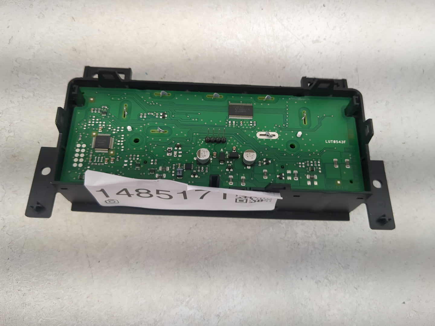 2017-2018 Chevrolet Suburban Climate Control Module Temperature AC/Heater Replacement P/N:LUT0543F 186 877-05 Fits OEM Used 