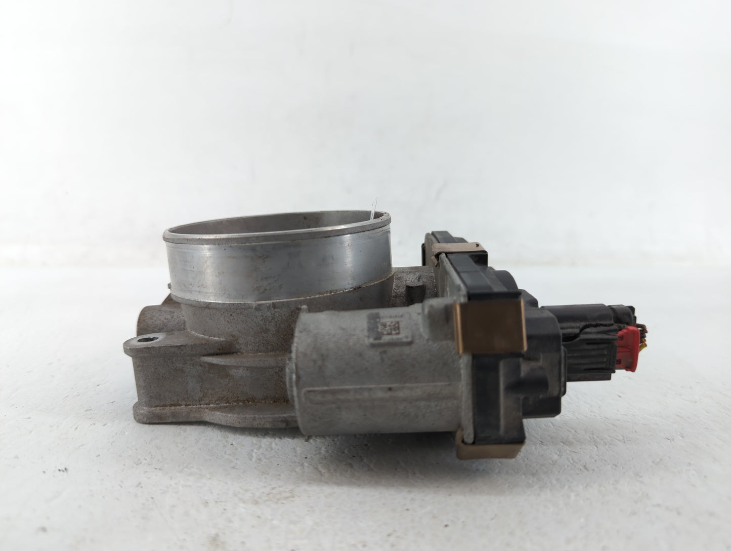 2018 Chevrolet Suburban Throttle Body P/N:12617792 12678224 Fits Fits 2014 2015 2016 2017 2019 2020 2021 2022 OEM Used Auto 