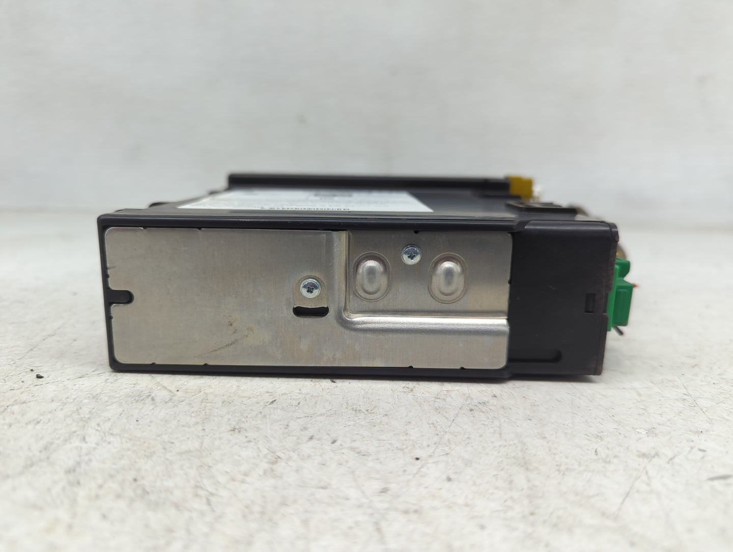 2018 Chevrolet Suburban 1500 Radio AM FM Cd Player Receiver Replacement P/N:84361176 Fits Fits 2016 2017 2019 2020 OEM Used 
