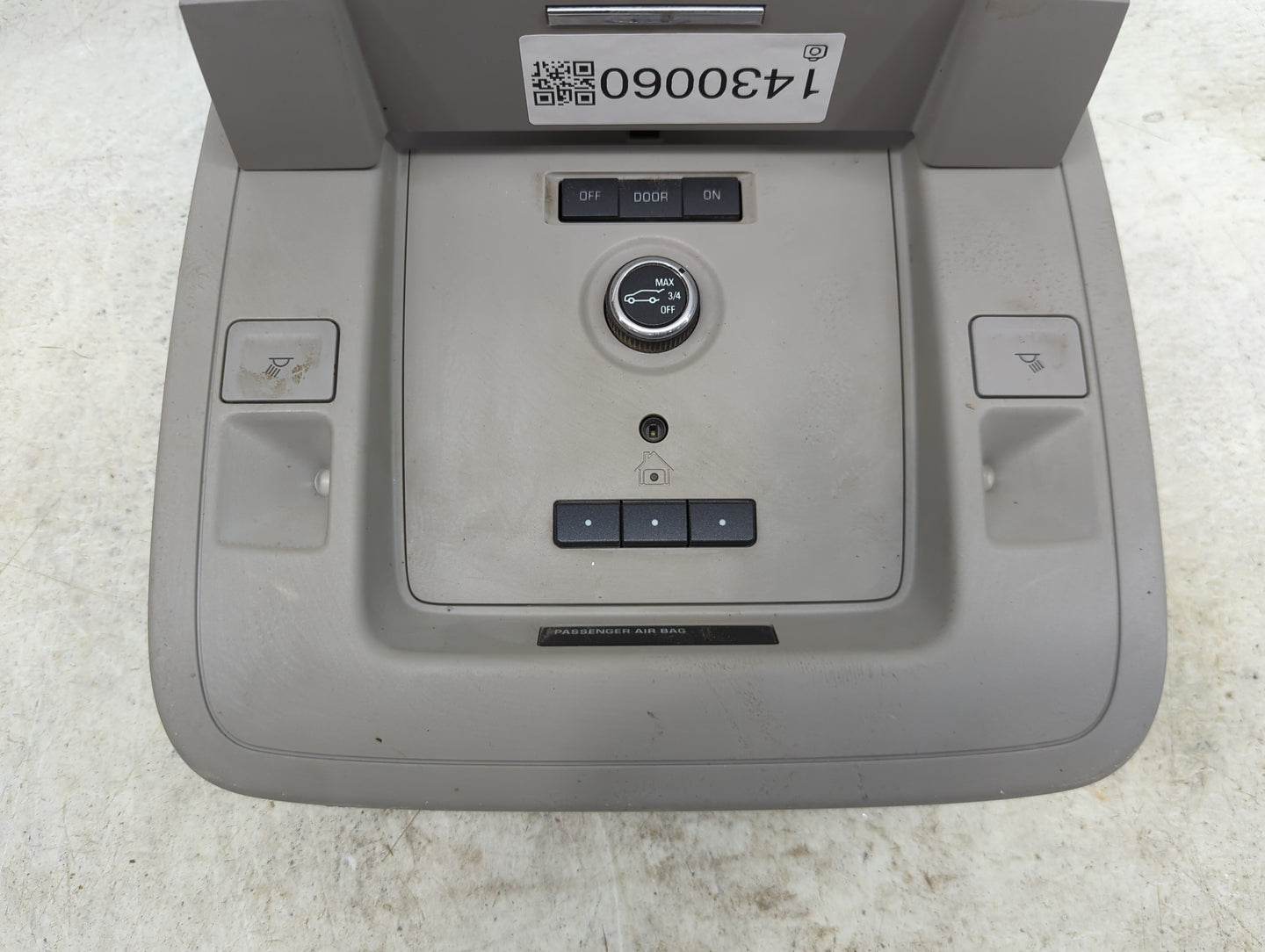 2018 Chevrolet Suburban 1500 Overhead Roof Console - Oemusedautoparts1.com