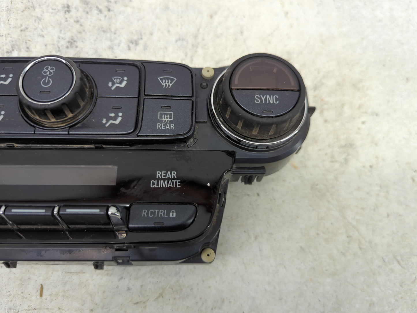 2018 Chevrolet Suburban 1500 Climate Control Module Temperature AC/Heater Replacement P/N:84258727 Fits Fits 2017 2019 2020 
