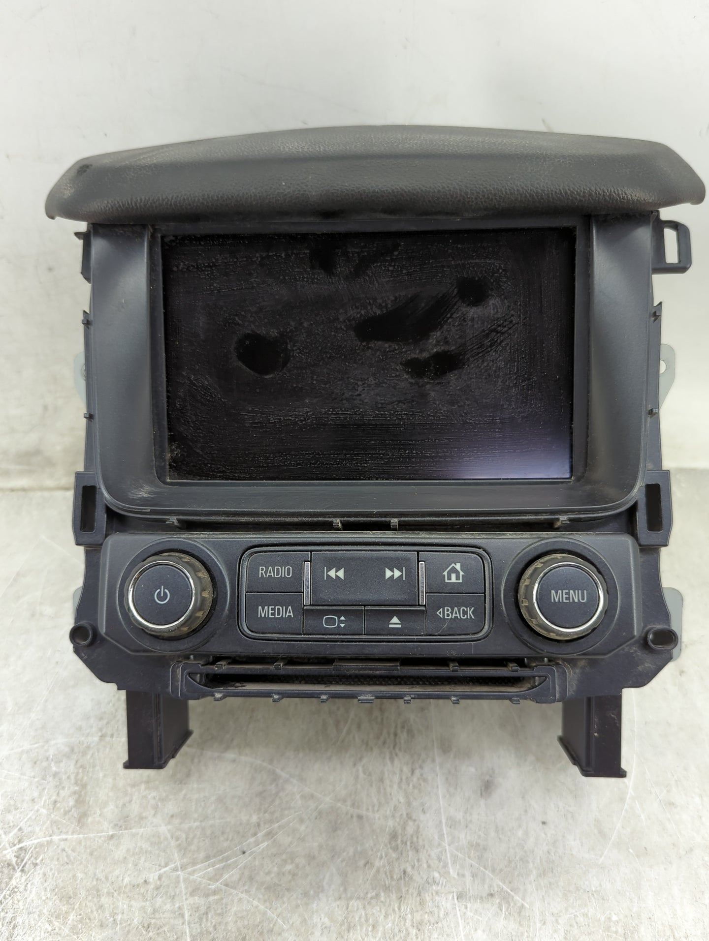 2018 Chevrolet Suburban 1500 Radio AM FM Cd Player Receiver Replacement Fits OEM Used Auto Parts - Oemusedautoparts1.com